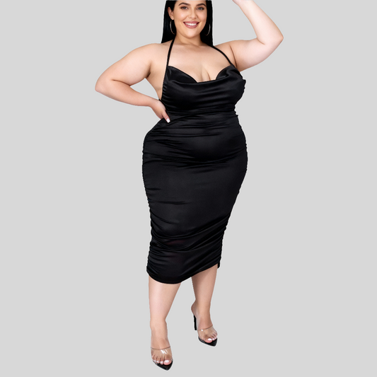 Vestido solto de cetim elástico plus size 41