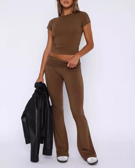 Conjunto Esportivo de Malha Slim Fit de Cor Sólida com Top de Manga Curta e Calça Flare 143