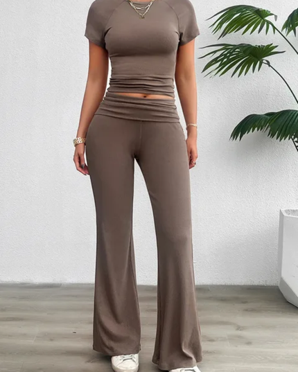 Conjunto de 2 peças Camisa T de Manga Curta Casual e Calça de Perna Dobrada na Cintura em para Mulheres 148