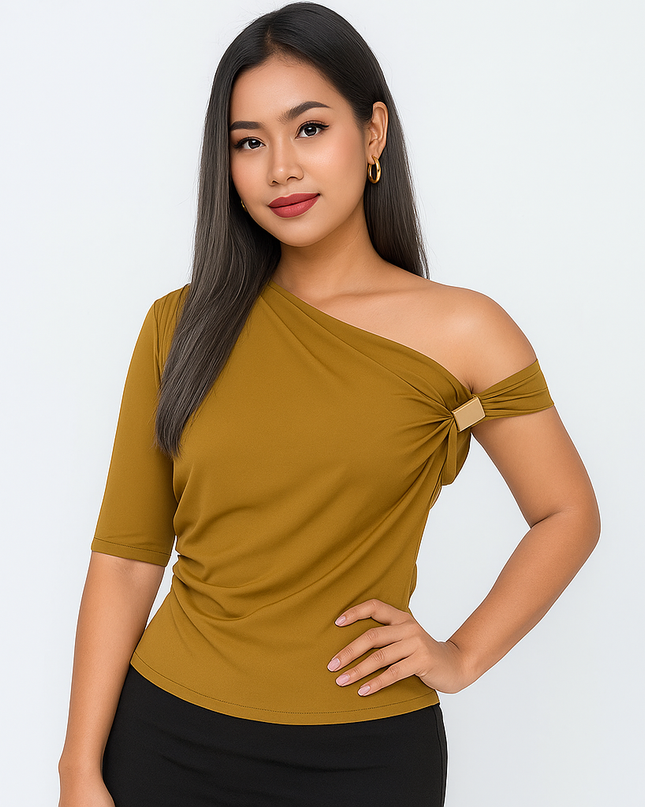 Blusa Feminina Assimétrica de Mangas Curtas