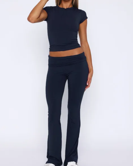 Conjunto Esportivo de Malha Slim Fit de Cor Sólida com Top de Manga Curta e Calça Flare 143