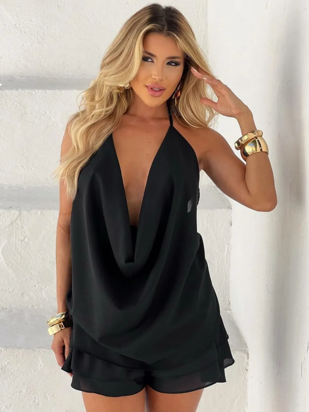 Macaquinho livia Helena com gola alta e alças finas 75