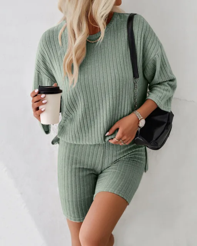 Camiseta ombro caído & Shorts de motociclista 139