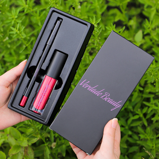 Verdade Beauty Conjunto de delineador labial com gloss 81
