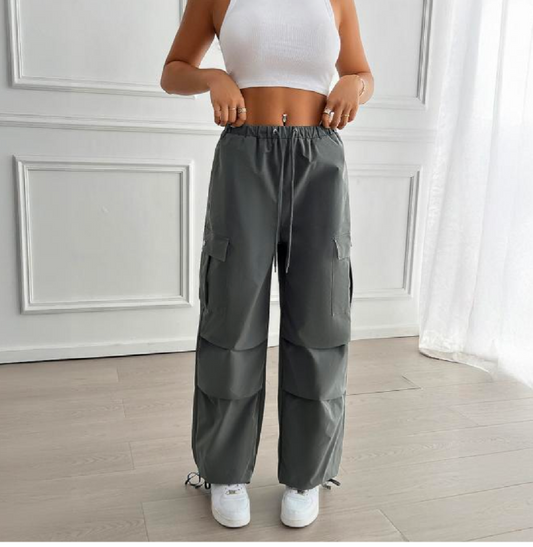 Calça de Carga com Bolso Lateral com Aba e Cordão 119