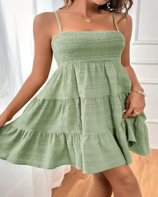 Vestido curto de festa com babados 03