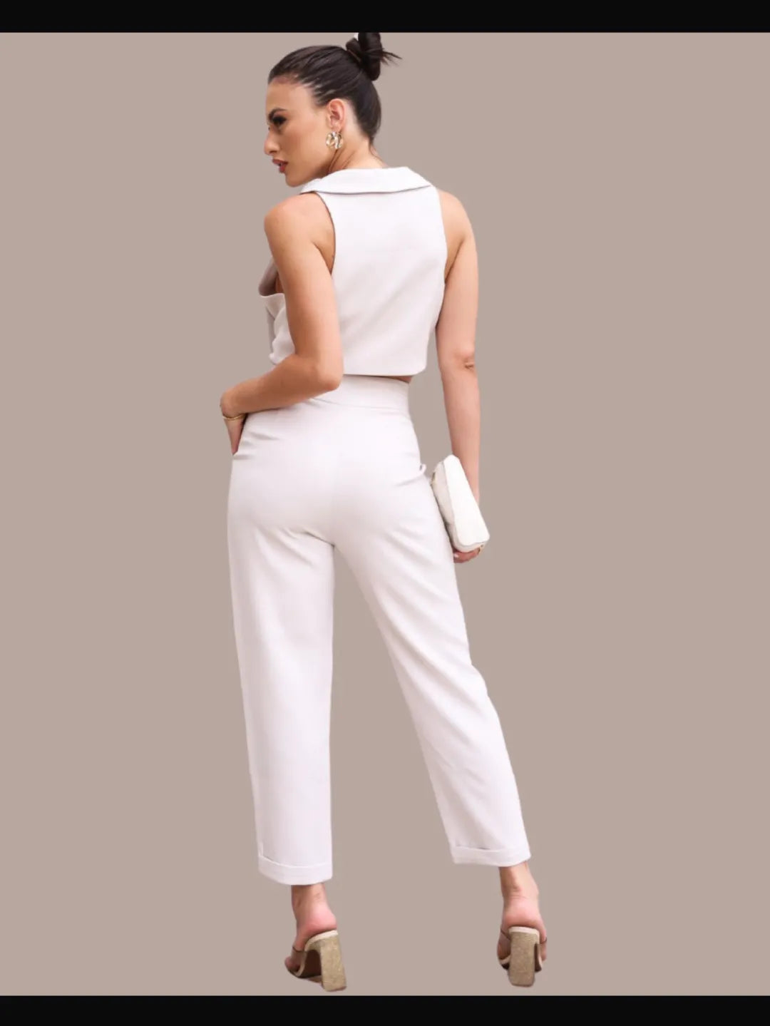 Conjunto colete e calça em alfaiataria estoque 90